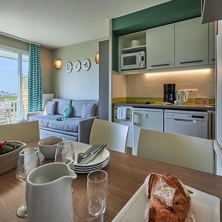 Апартаменты Normandy Coastal For 5 *