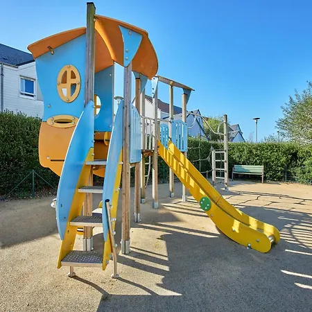 Normandy Coastal For 5 *